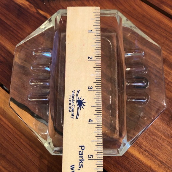 Art Deco Vintage Ashtray - Picture 7 of 7